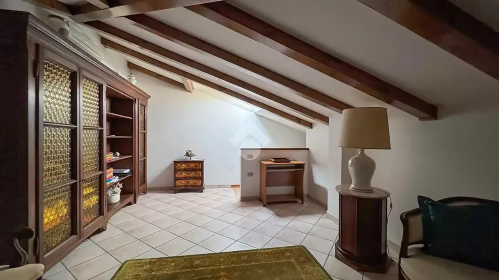 Pièces - Villa with Garden in Due Carrare