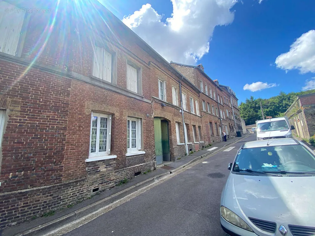 Esterno - Multi-Unit Building with Renovation Potential in Elbeuf