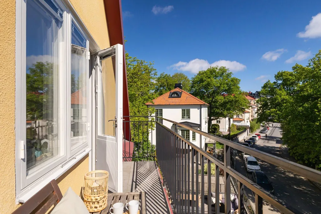 Rõdu - Charming 1930s Villa-Style Flat in Gamla Råsunda