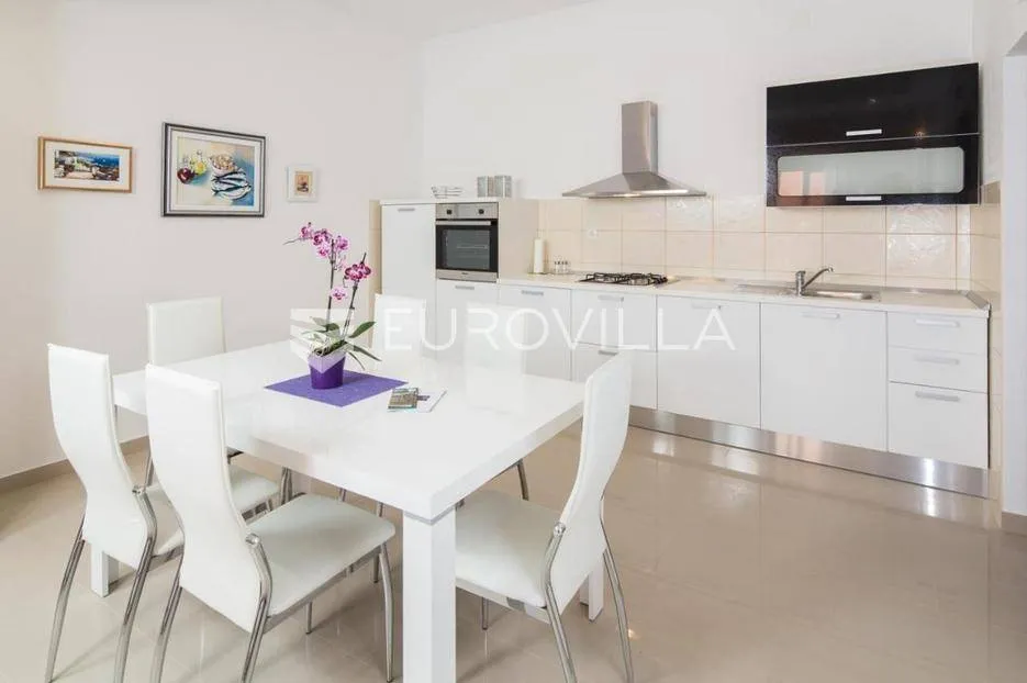 Sala da pranzo - Furnished Apartment with Pool in Podstrana