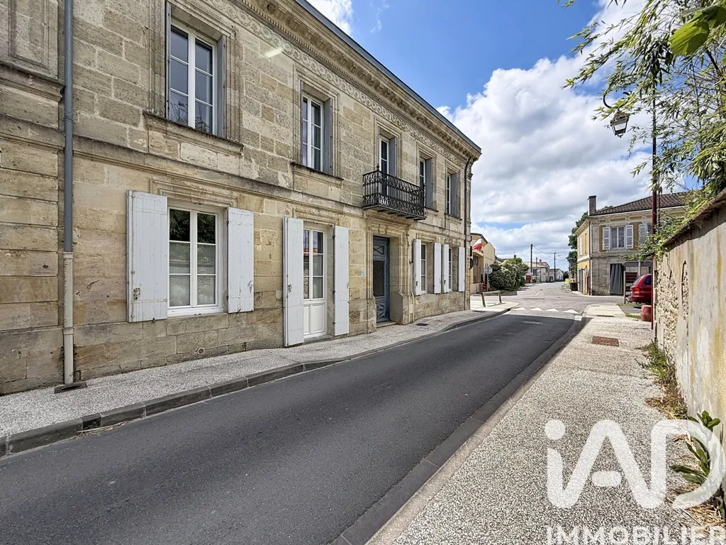 Exterior - Charming House with Pool in Saint-Seurin-de-Cadourne