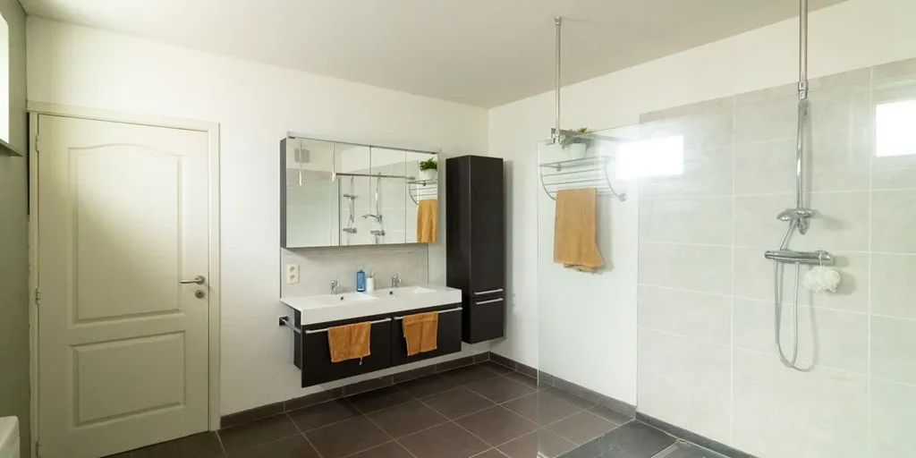 Bagni - Semi-detached House with Garden in Molenstede