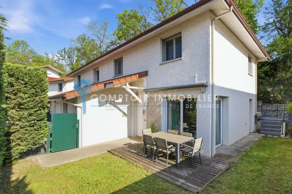 Jardin - Maison de 4 Chambres avec Terrasse à Saint-Ismier