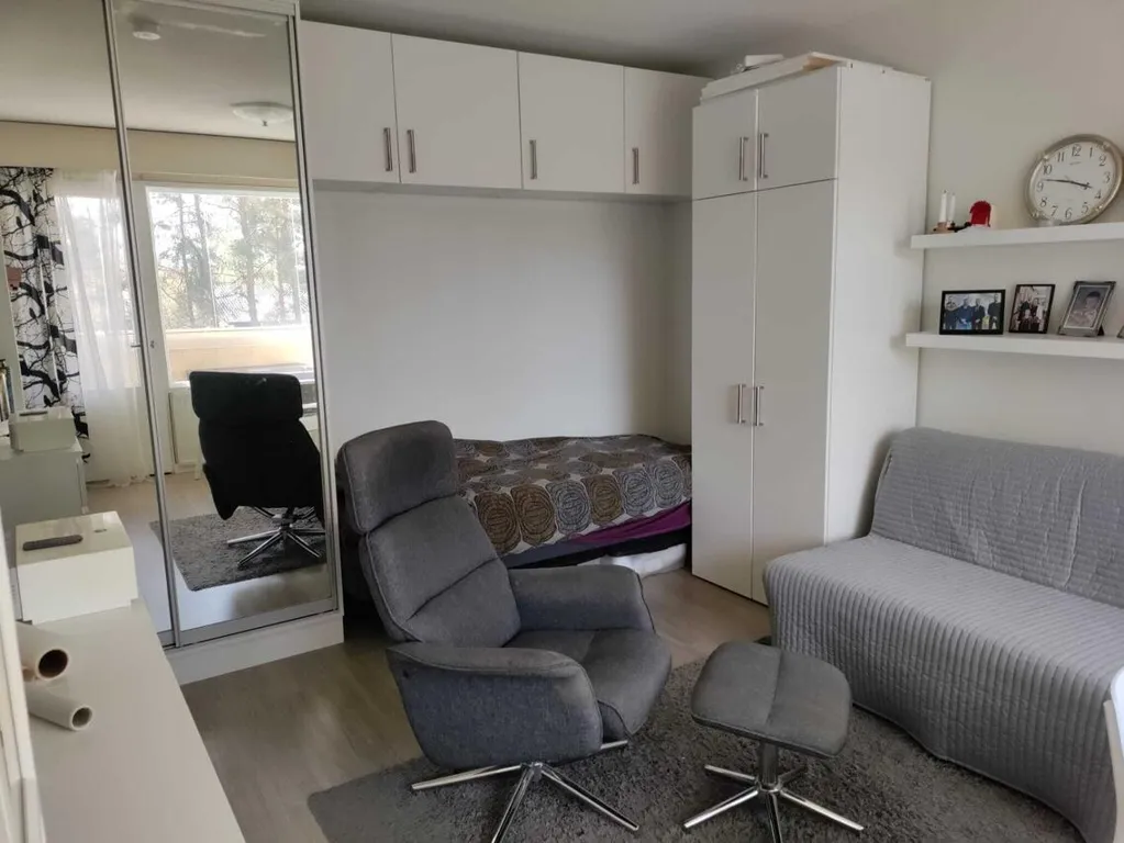 Chambres - Modernised Studio with Balcony in Panelia