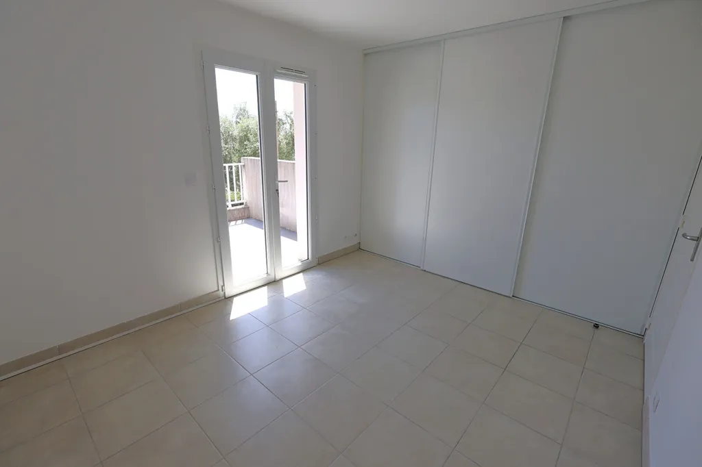 Rooms - Jumelée Villa with Garden in Speracedes