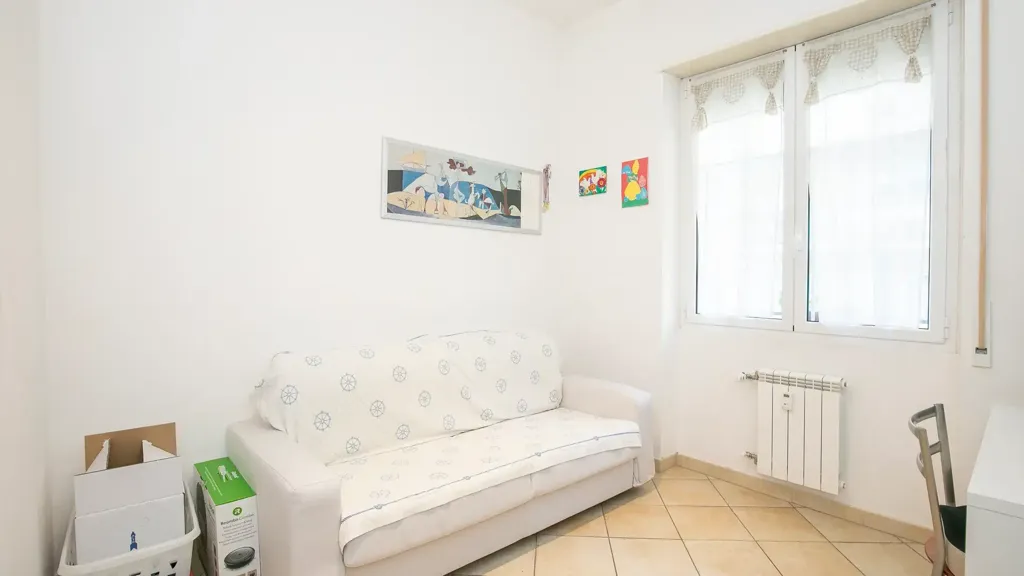 Chambres - Apartment with Private Parking in Genoa