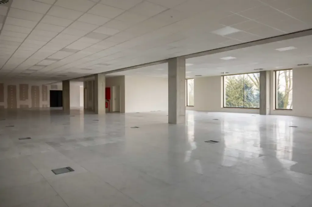 Rooms - Office Space with Terrace in Roeselare