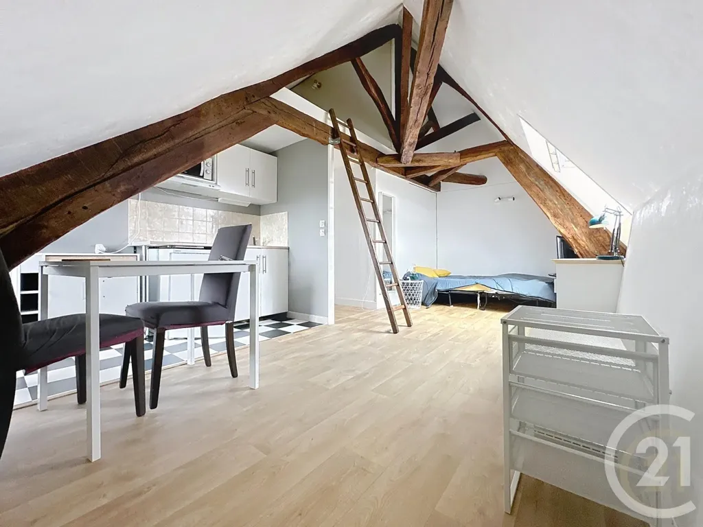 Toad - Studio with Mezzanine in Compiègne