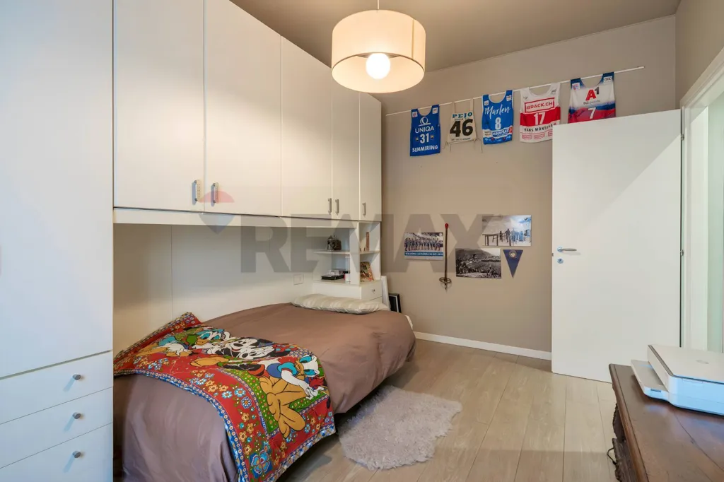 Chambres - Rustic Triplex with Balcony in Brescia