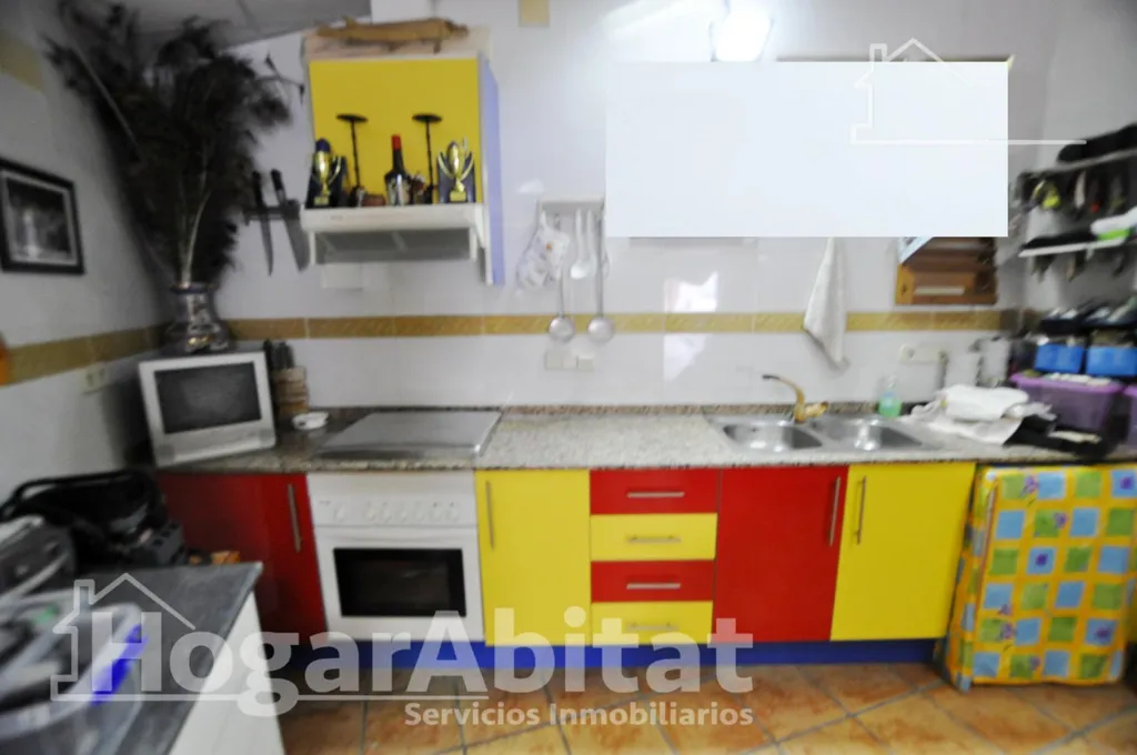Cuisine - Semi-New Chalet with Terrace in Monserrat