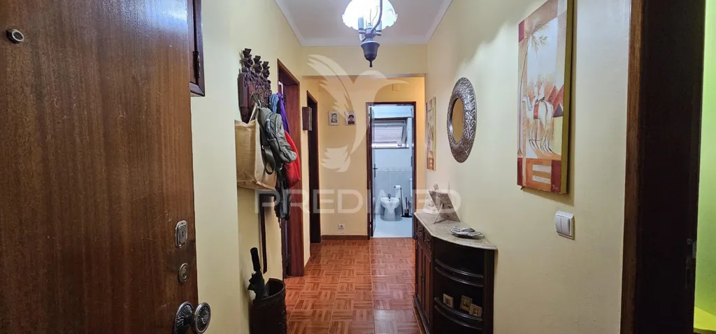 Esik - Central T3 Apartment with Balcony in Samora Correia