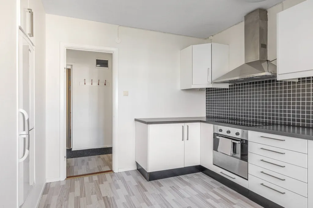 Köök - Spacious Apartment with Balcony in Jönköping