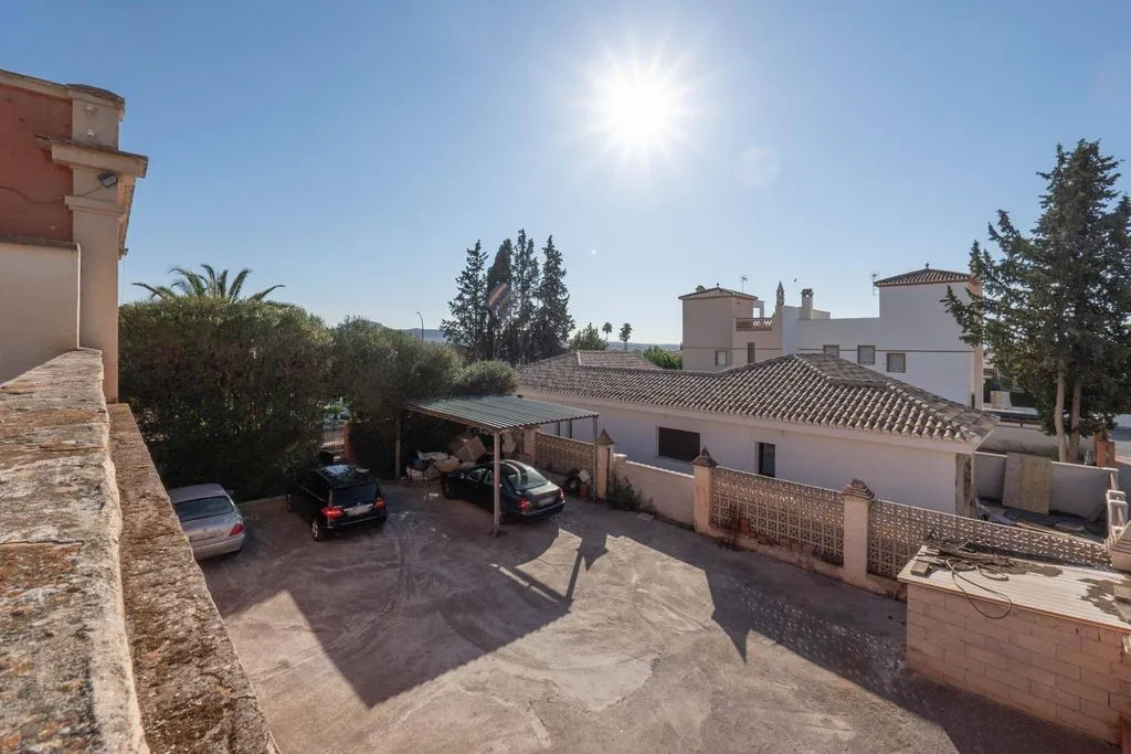 Exterior - Historic Palatial House with Pool in Ogíjares