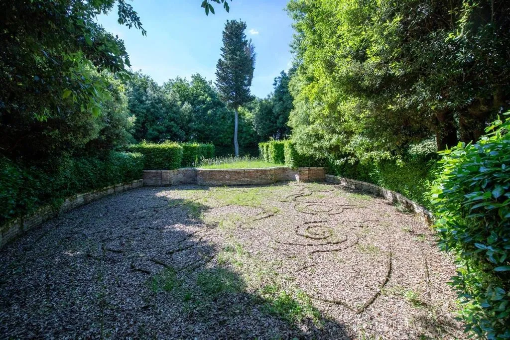 Garden - Baroque Villa with Private Garden in Siena