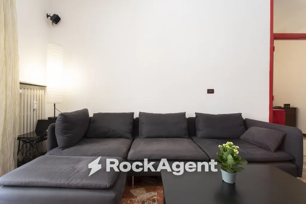 Elutuba - Spacious Trilocale with Balcony in Santa Rita, Turin