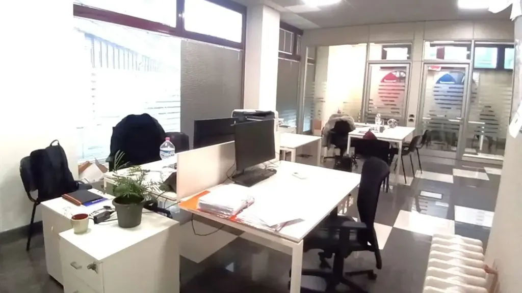 Studio - Bifamiliar Villa with Office Space in Gallarate