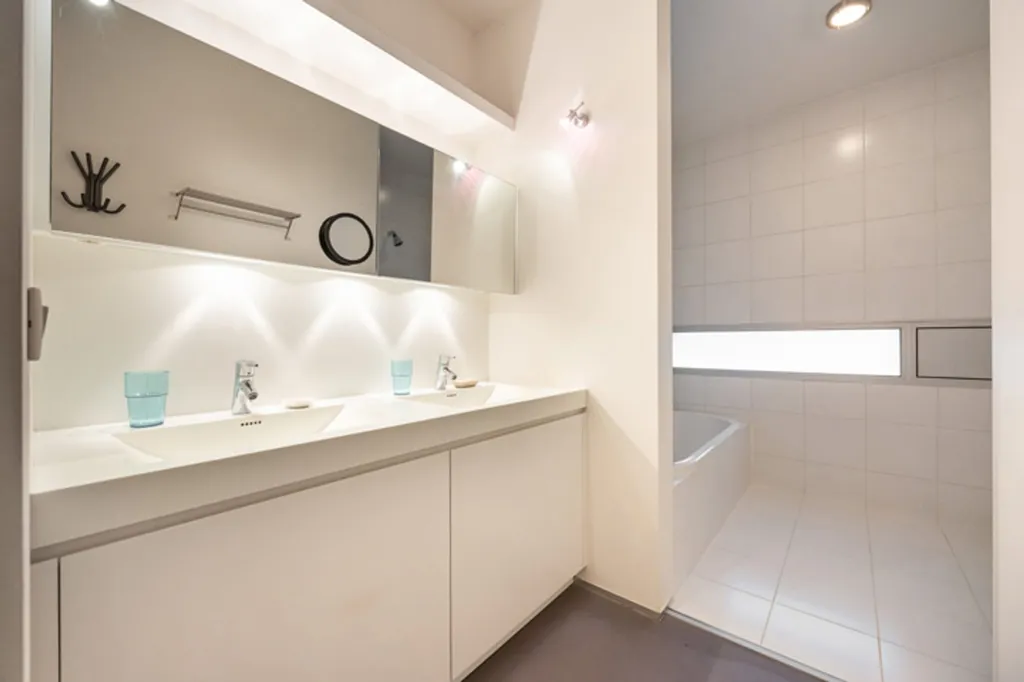 Bagni - Architectural House with Terrace in Turnhout