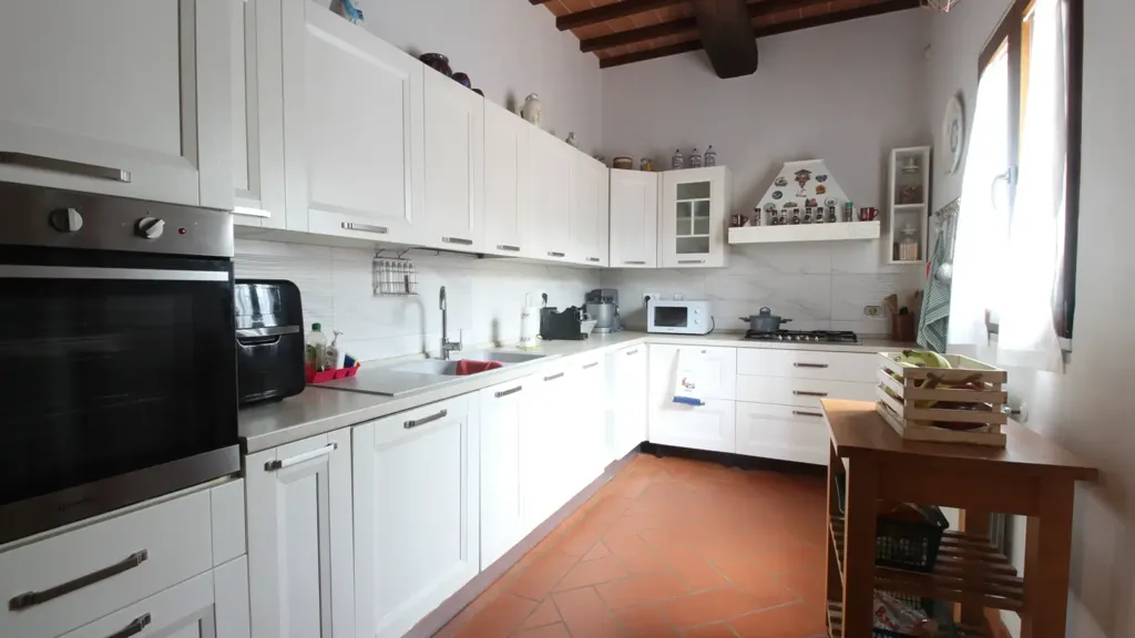 Cuisine - Rustic Villa with Private Garden in Vinci