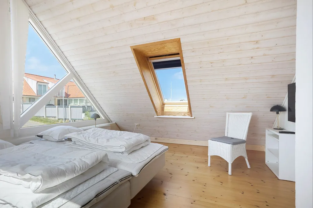 Chambres - Villa with Seafront Access in Løkken