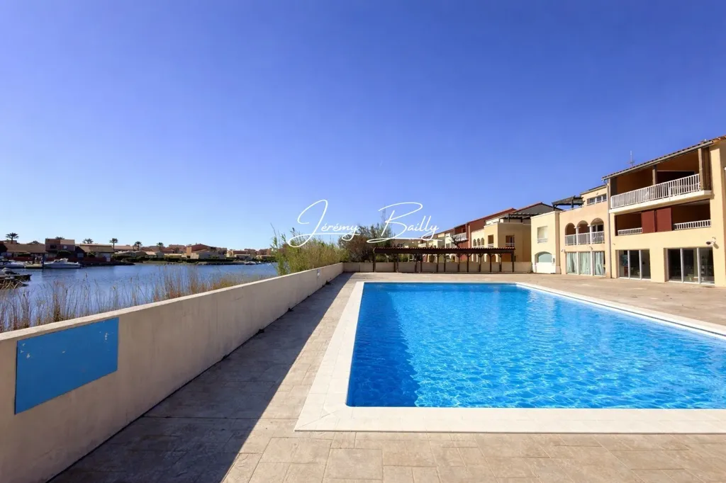 Bassein - 2-Bed Apartment with Terrace in Le Barcarès