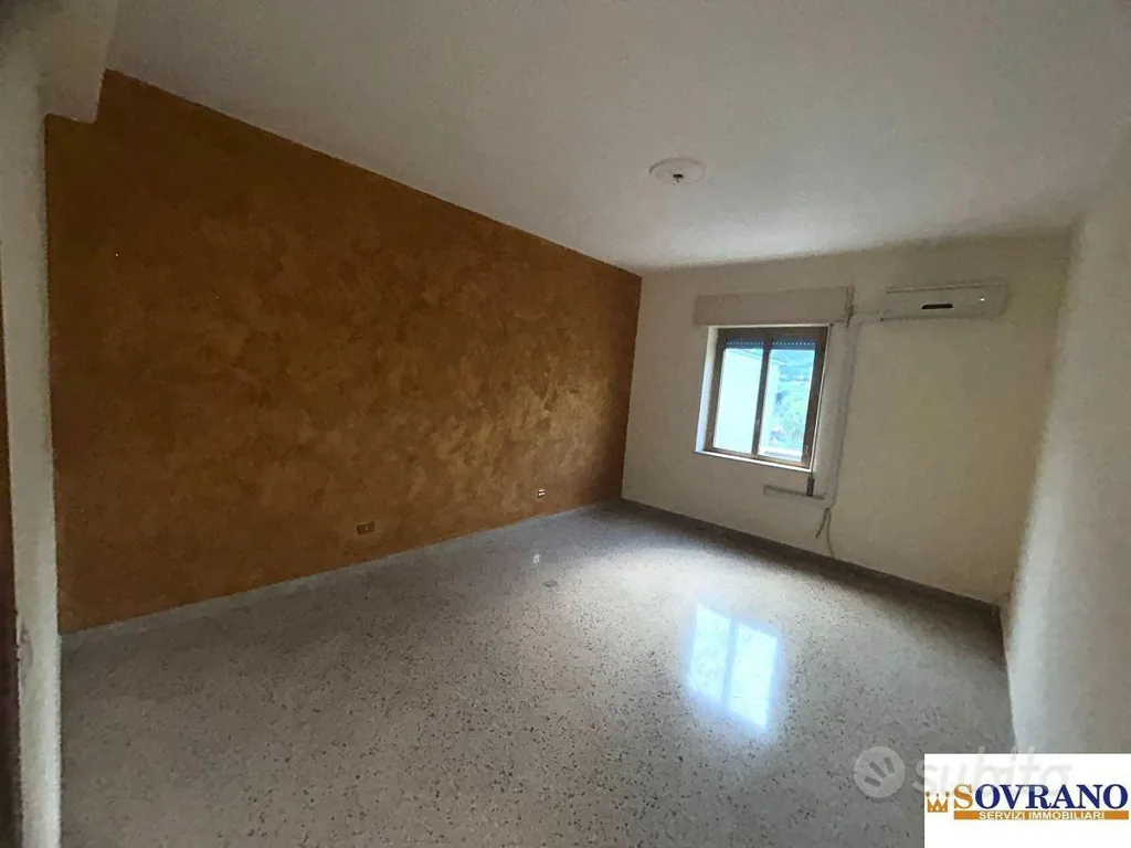 Pièces - 3rd Floor Apartment with Balcony in Borgo Nuovo