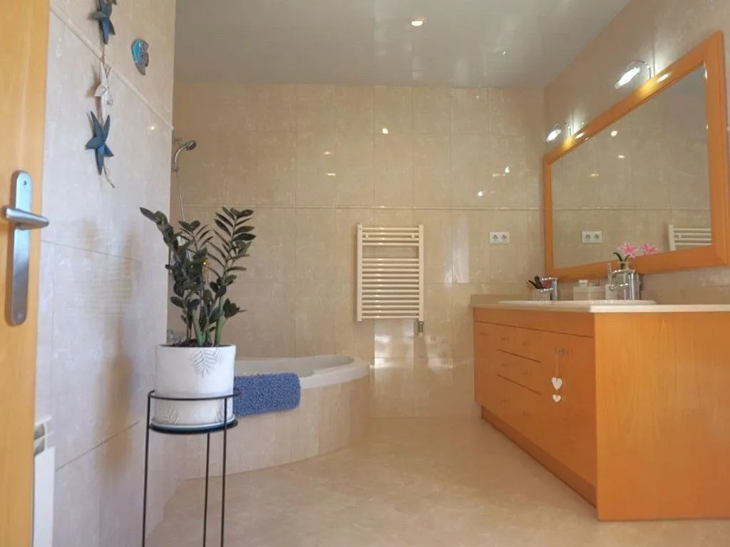 Salles de bain - Chalet with Sea Views in Sant Vicenç de Montalt