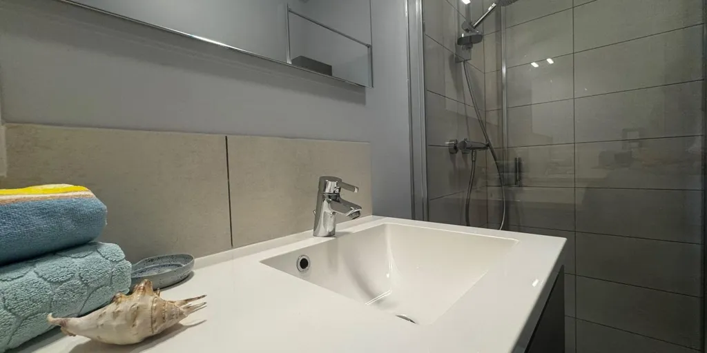 Salles de bain - Appartement Instapklaar avec Terrasse à Poperinge