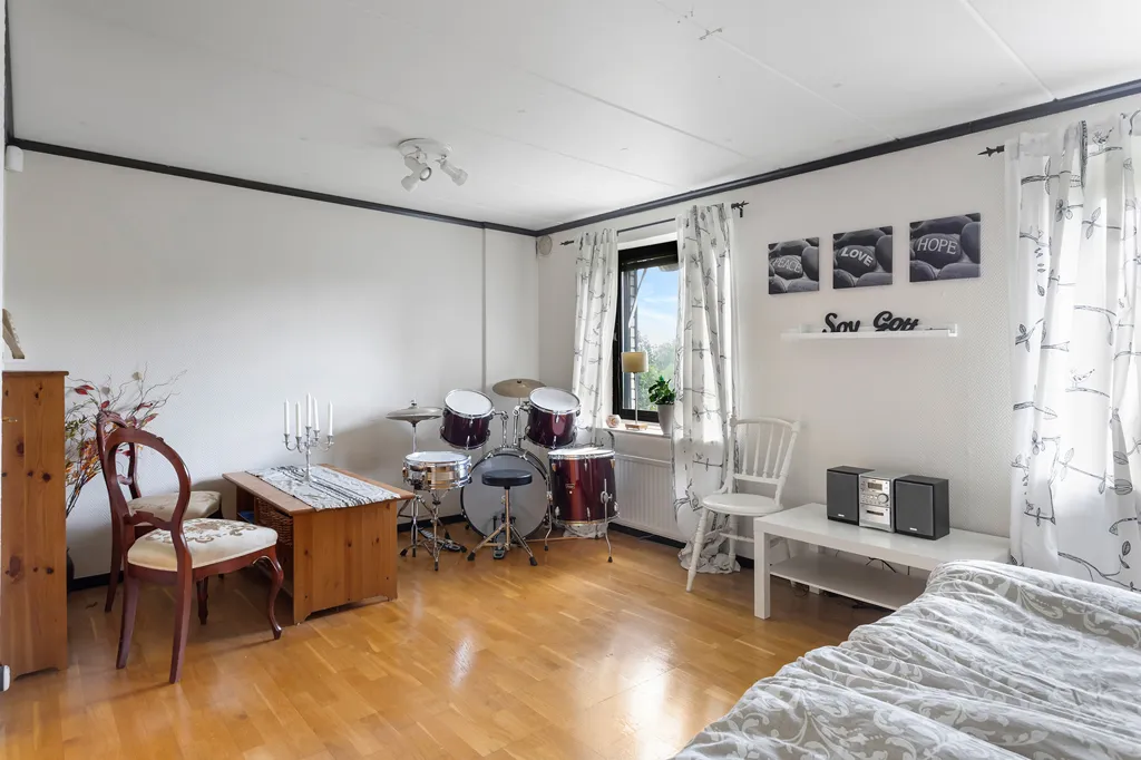 Chambres - Souterräng Villa with Garden in Borsökna