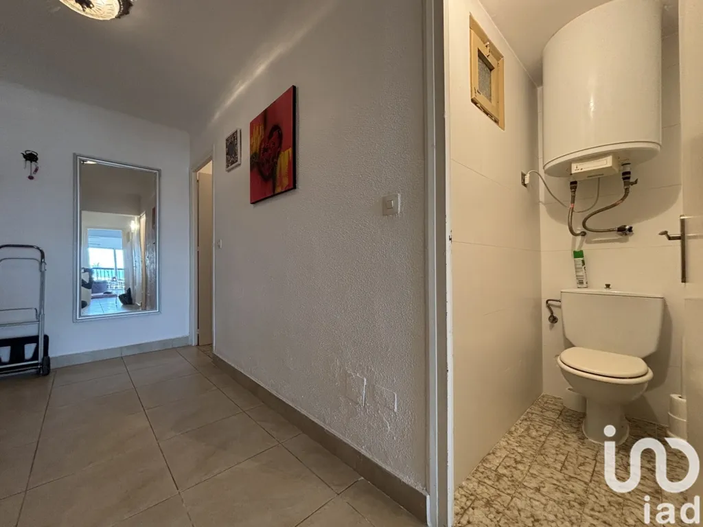 Salles de bain - Seafront Apartment with Terrace in Empuriabrava