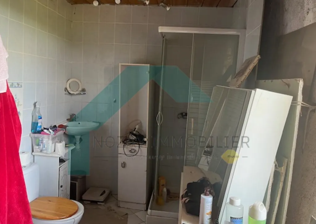 Salles de bain - Maison en Pierre à Rénover à Treffieux