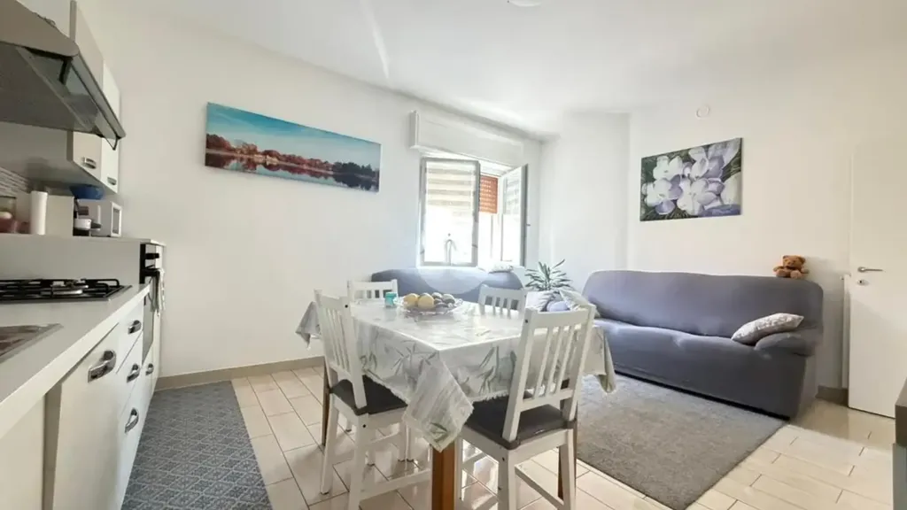 Salle à manger - Rustic House with Garden in Sergnano