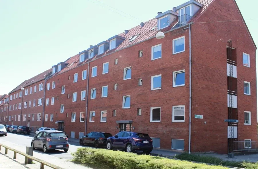 Exterior - Bright Apartment with Balcony in Willemoesgade