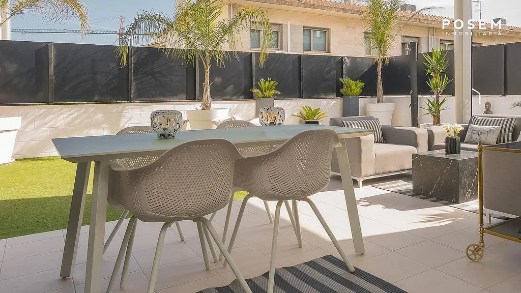 Terrass - Contemporary Chalet with Pool in Tudela