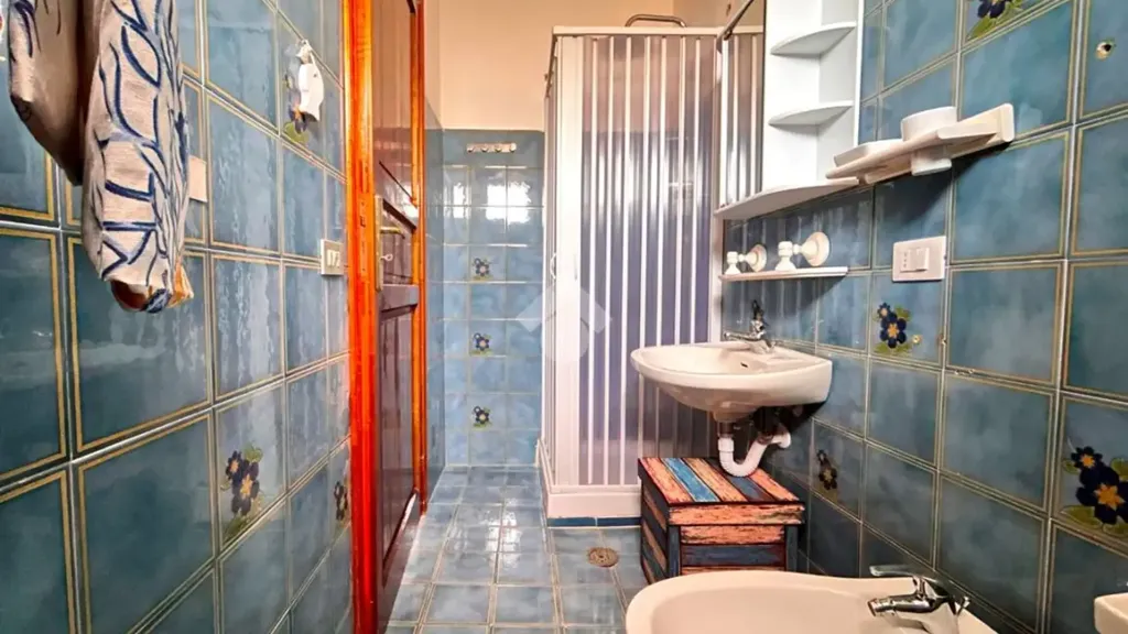 Vannitoad - First Floor Apartment with Terrace in Scalea