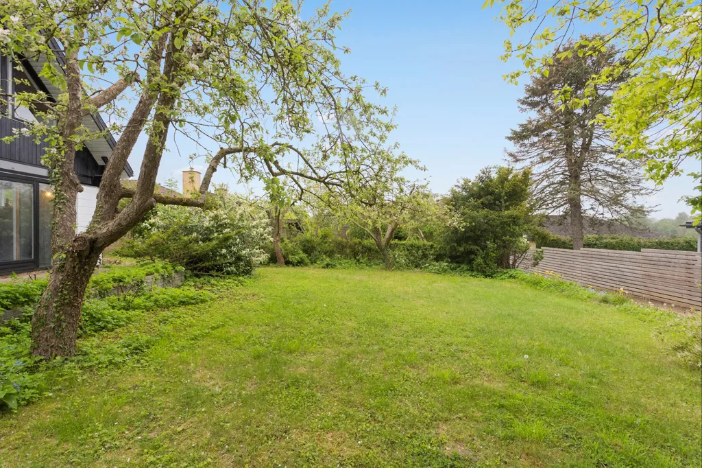 Jardin - Detached Villa with Large Garden in Morud