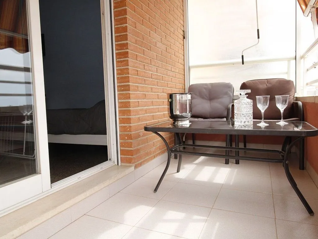 Rõdu - Spacious Apartment with Balcony in Corte Ingles
