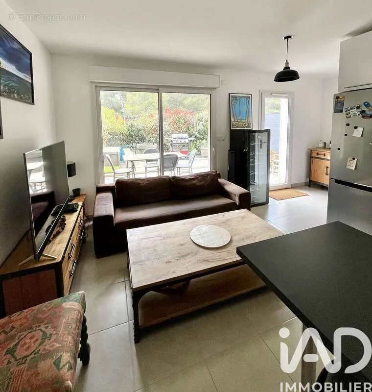 Kitchen - T2 with Pool and Balcony in Bandol