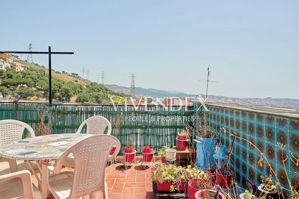 Terrass - Duplex with Two Terraces in Les Roquetes
