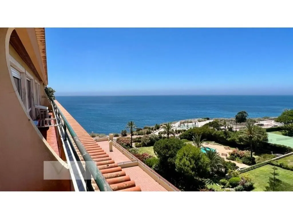 Rõdu - Luxury Seafront Flat in Cascais