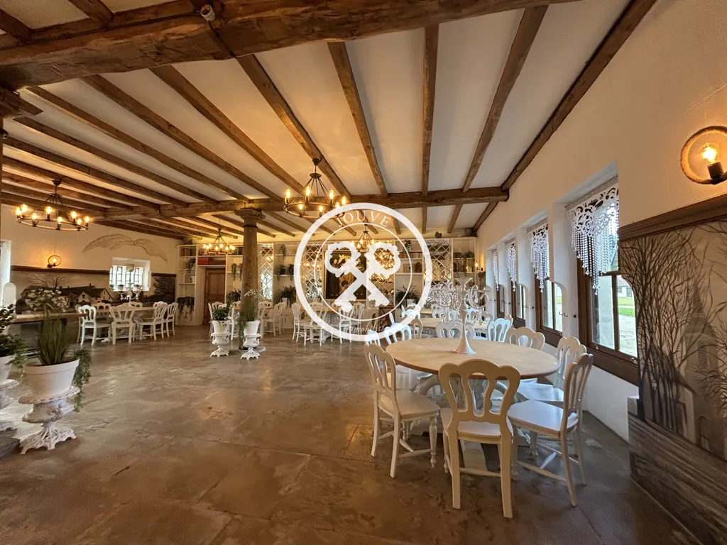 Söögituba - Manor with River View near Bar-sur-Aube