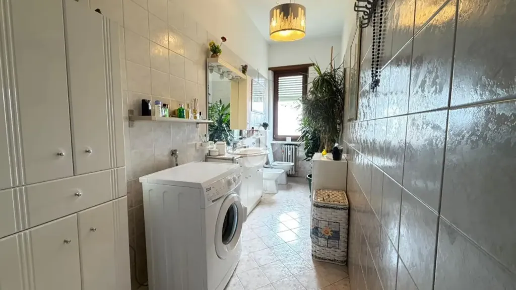 Salles de bain - Rented Apartment with Balconies in Orbassano