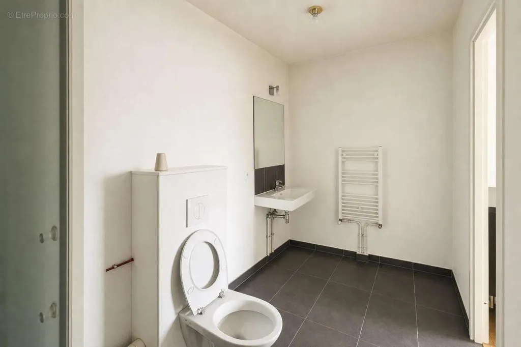 2-room apartment in Nanterre