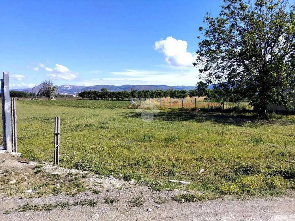 Jardin - Buildable Plot with Potential in San Felice a Cancello