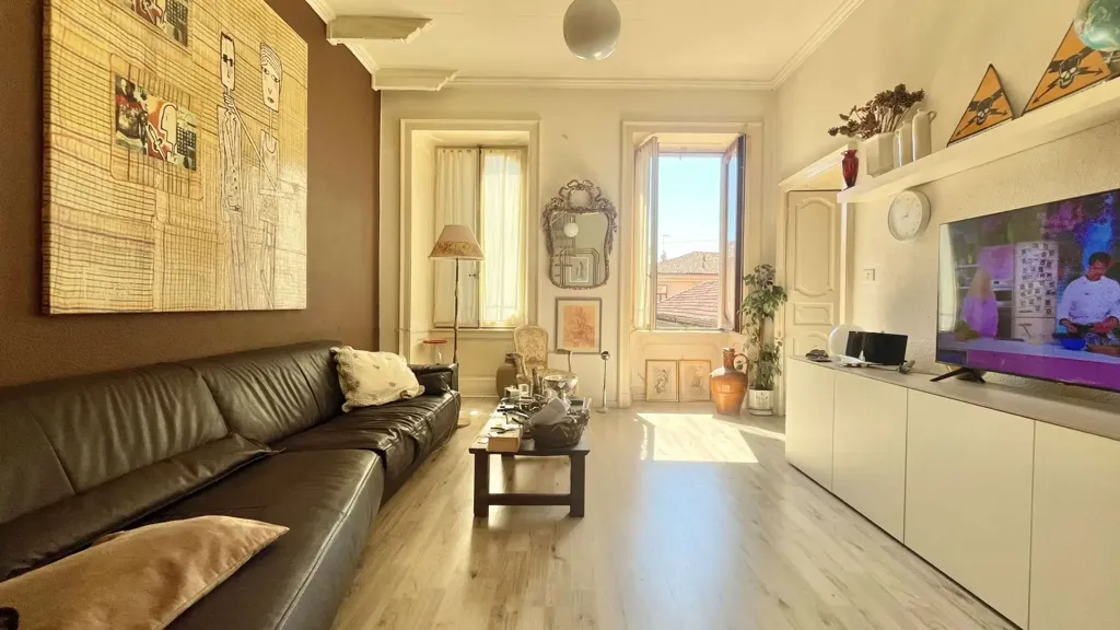 Living Room - Historic Villa with Private Garden in Intra