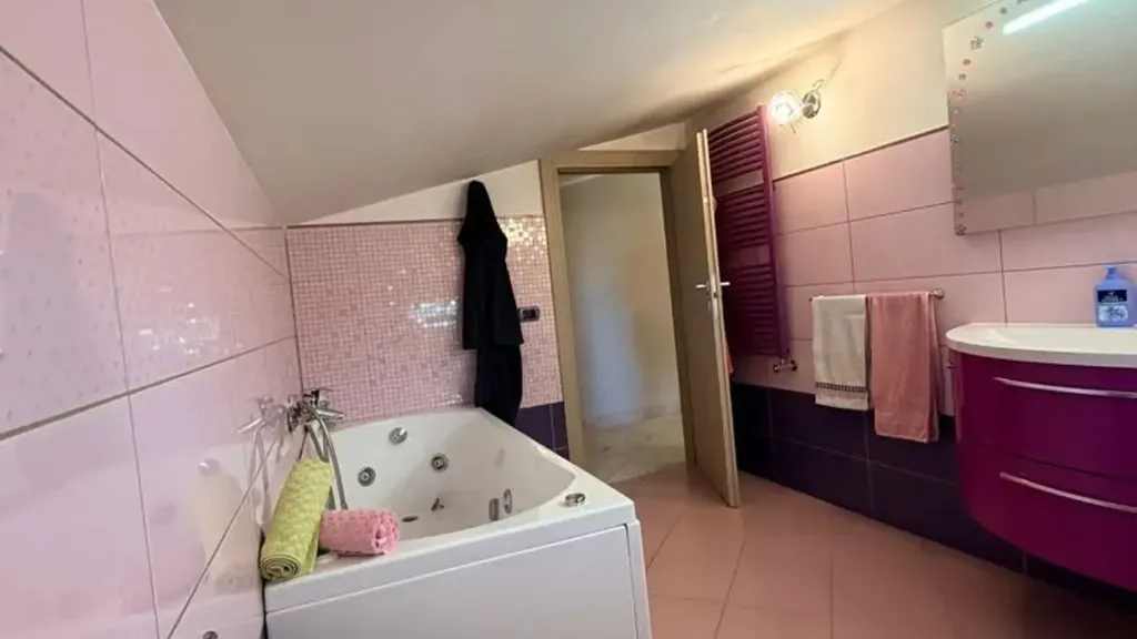 Bagni - Rustic Villa with Olive Grove in Lanuvio