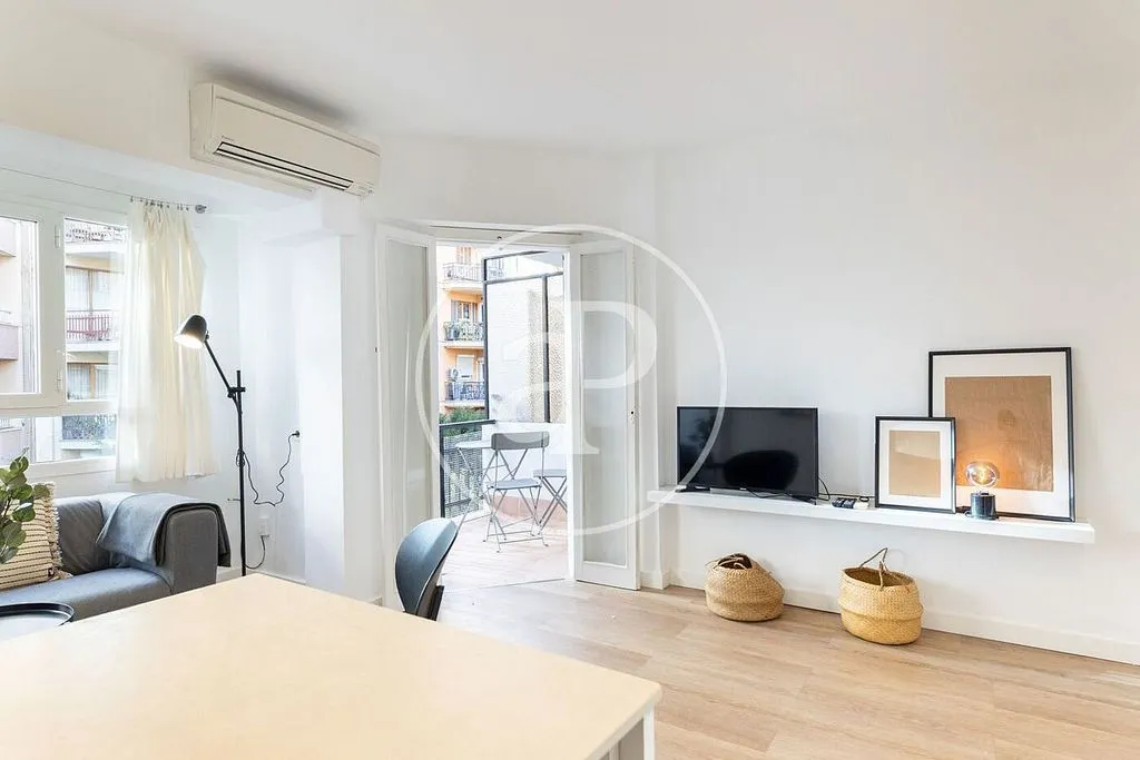 Séjour - Apartment with Balcony in Ponent