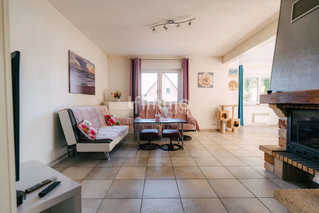 Elutuba - Charming House with Terrace in Rixheim