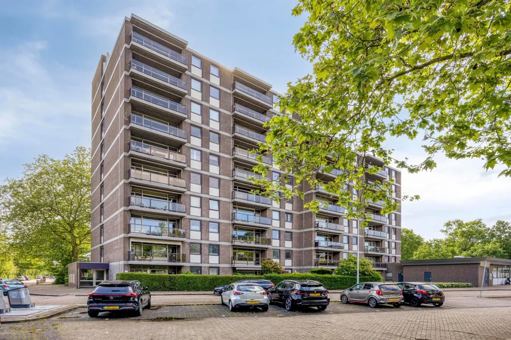 Välivaade - 3-Bedroom Apartment with Balcony in Eindhoven