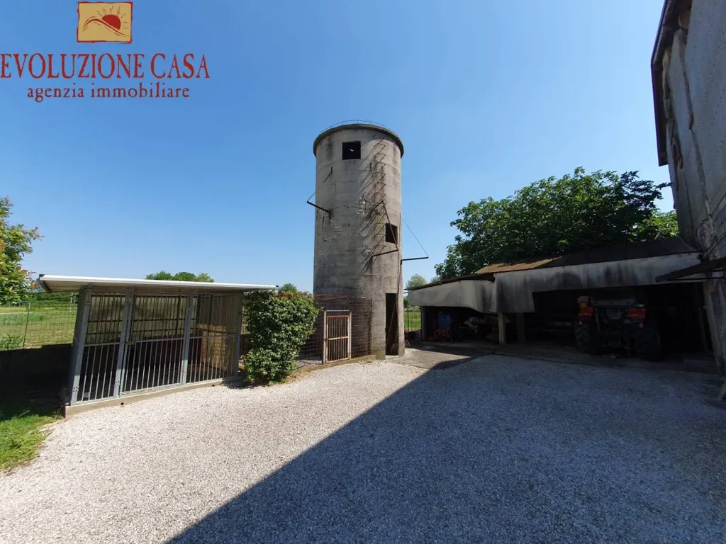 Jardin - Three-Level Farmhouse with Garden in Staranzano