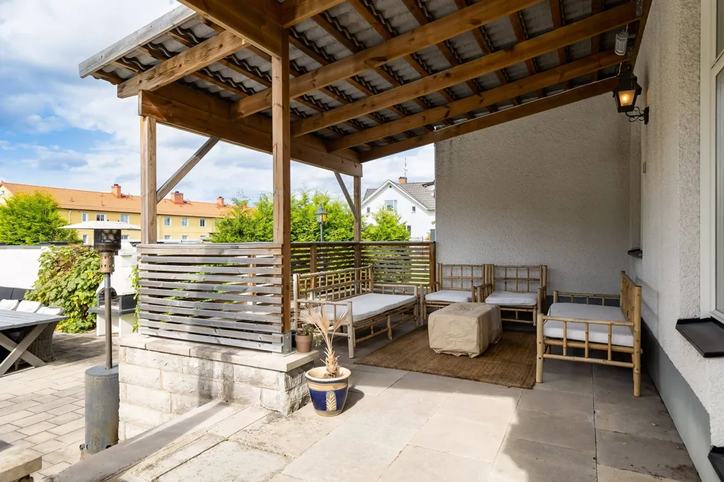 Maison 10 pièces à Kumla kommun